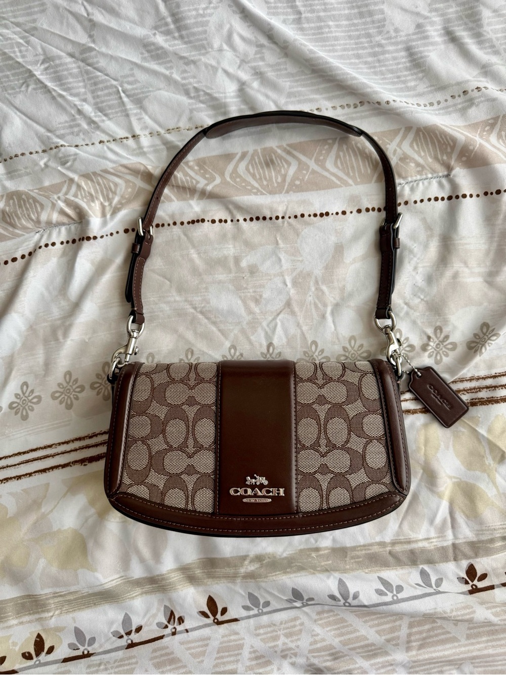 Andrea Shoulder Bag In Signature Jacquard